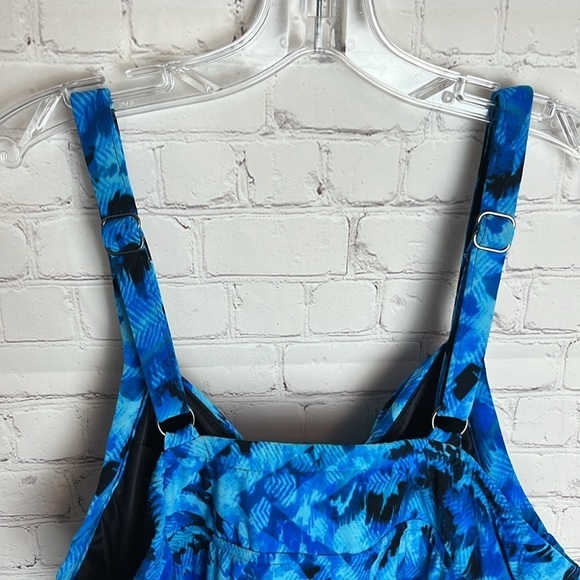 Trimshaper Cara Tankini Top in Blue and Black Print - Picture 7 of 12